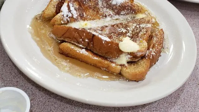 Break-N-Egg Diner