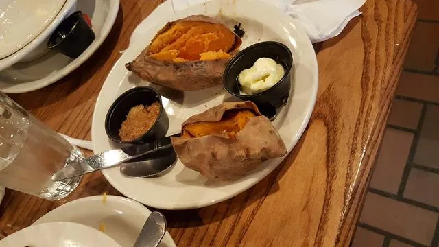 Cracker Barrel