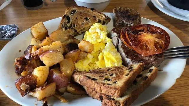 Eggs Up Grill
