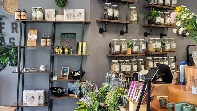 Hue Cafe & Apothecary