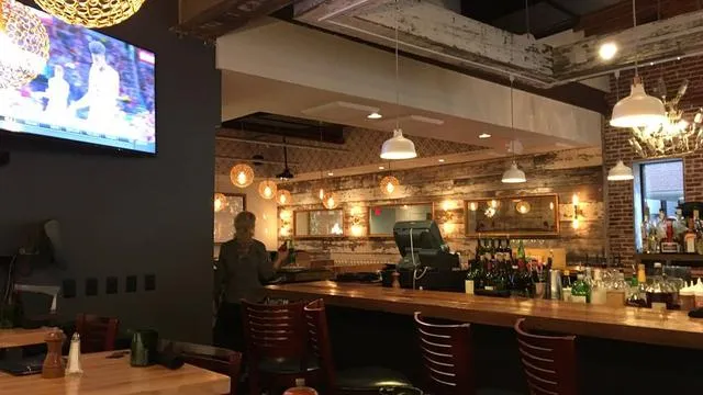 Louie's Wine Dive & Clayton Kitchen