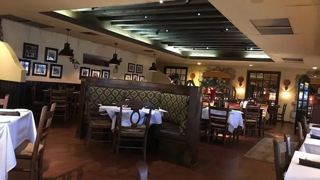 Paesano's