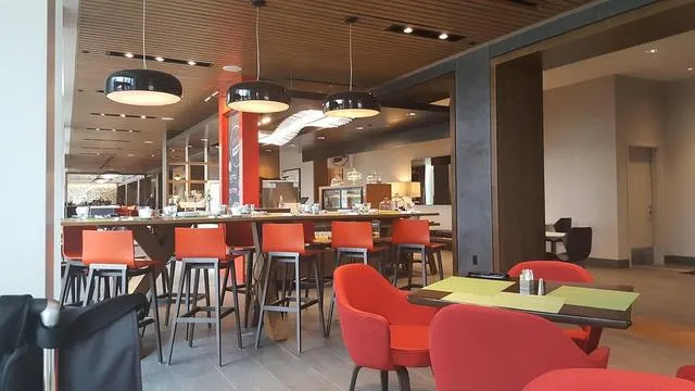 Urbana Craeft Kitchen